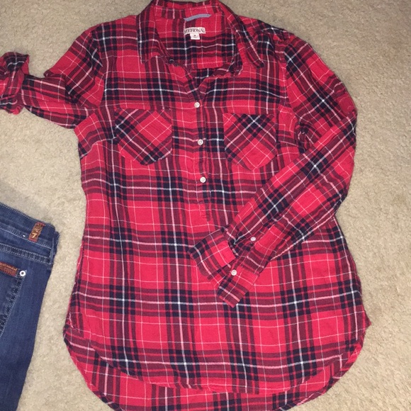 Cute top♥️ - Picture 2 of 4